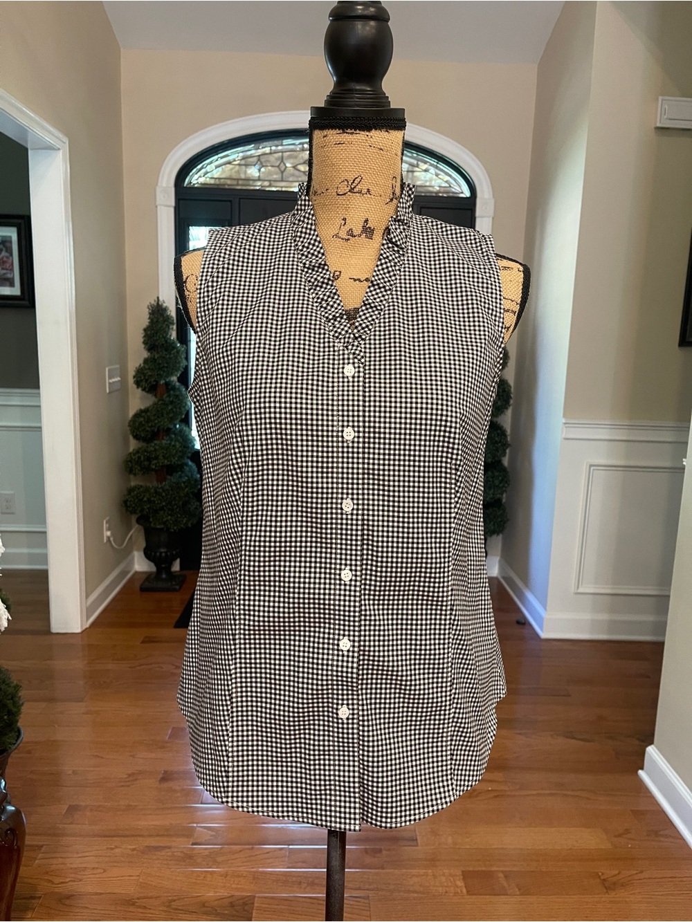 Talbots Women's Black White Gingham Plaid Print Sleeveless Tank Blouse Size 4